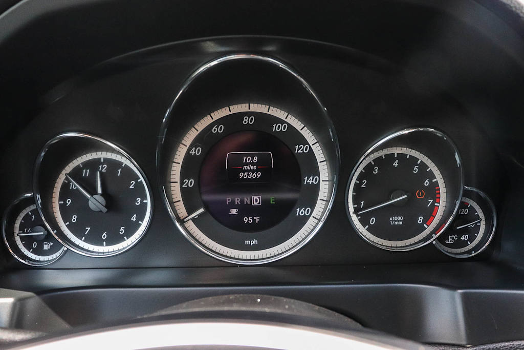 Thumbnail: 2013 Mercedes-Benz E-Class - 14