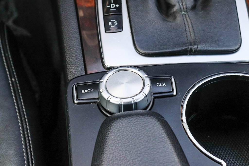 Thumbnail: 2013 Mercedes-Benz E-Class - 28