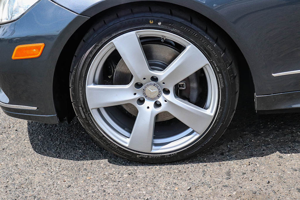 Thumbnail: 2013 Mercedes-Benz E-Class - 22