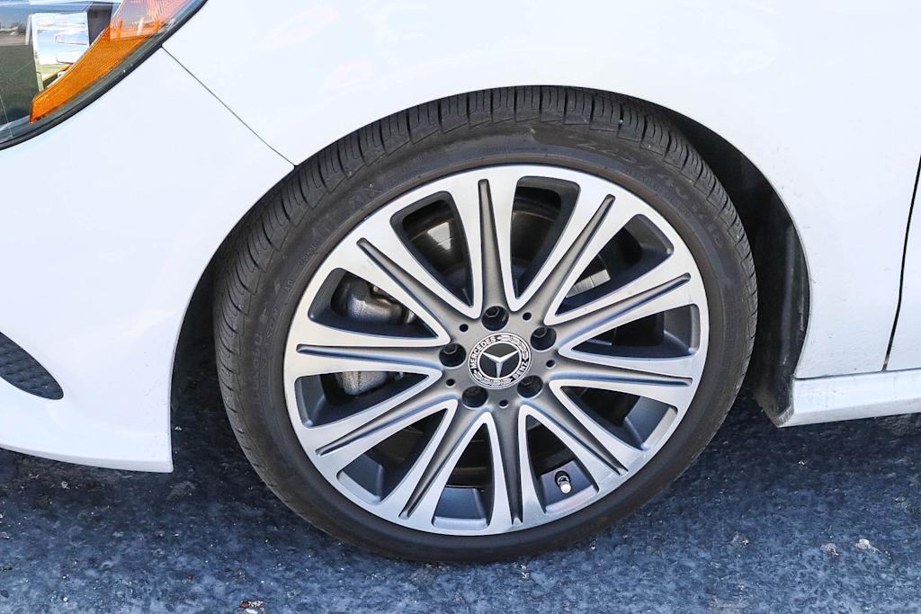 Thumbnail: 2019 Mercedes-Benz CLA - 6
