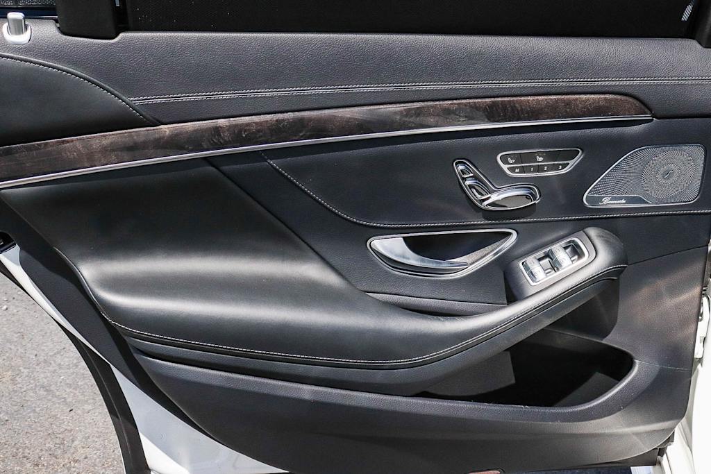 Thumbnail: 2019 Mercedes-Benz S-Class - 31