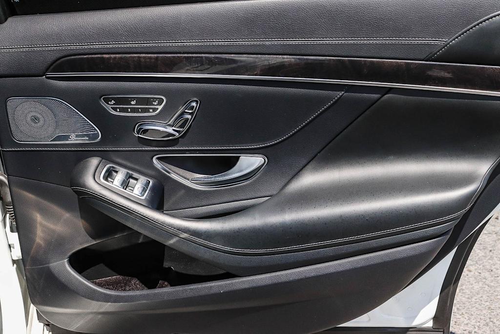Thumbnail: 2019 Mercedes-Benz S-Class - 33