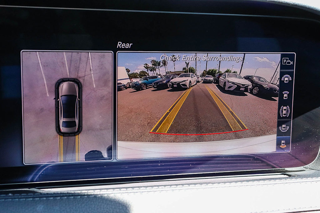Thumbnail: 2019 Mercedes-Benz S-Class - 36
