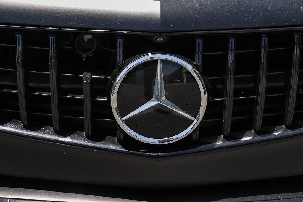 Thumbnail: 2016 Mercedes-Benz S-Class - 22