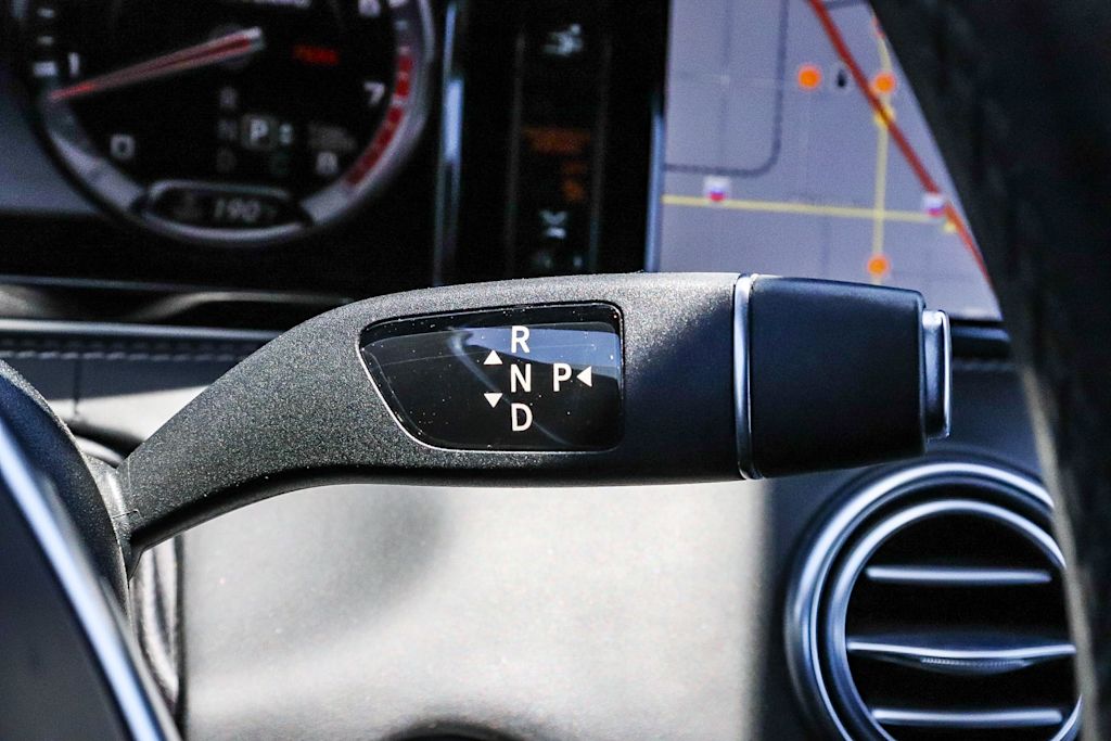 Thumbnail: 2016 Mercedes-Benz S-Class - 34