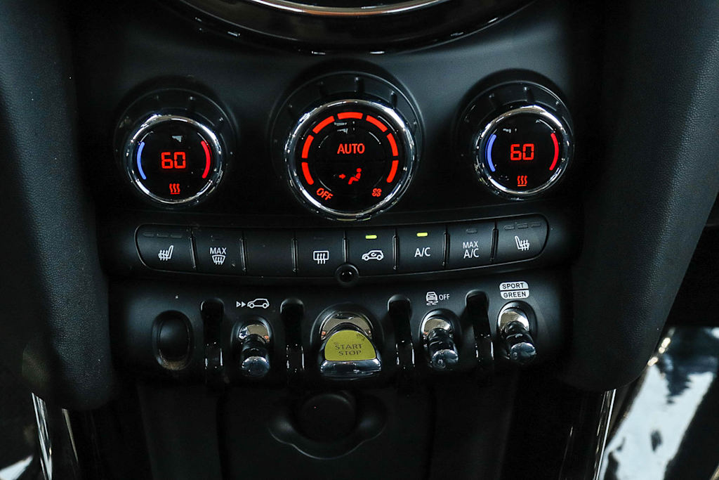 Thumbnail: 2024 MINI Cooper - 24