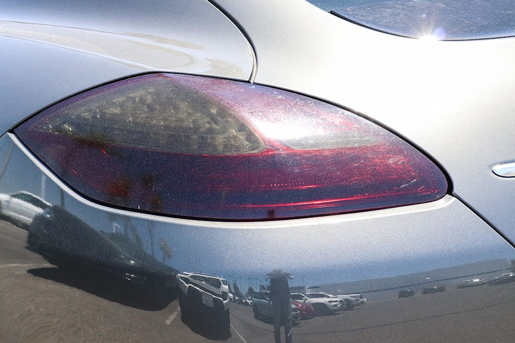 Thumbnail: 2013 Porsche Panamera - 17