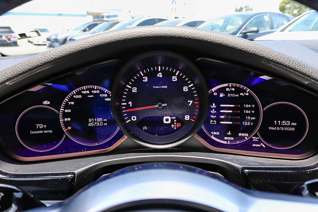 Thumbnail: 2017 Porsche Panamera - 14