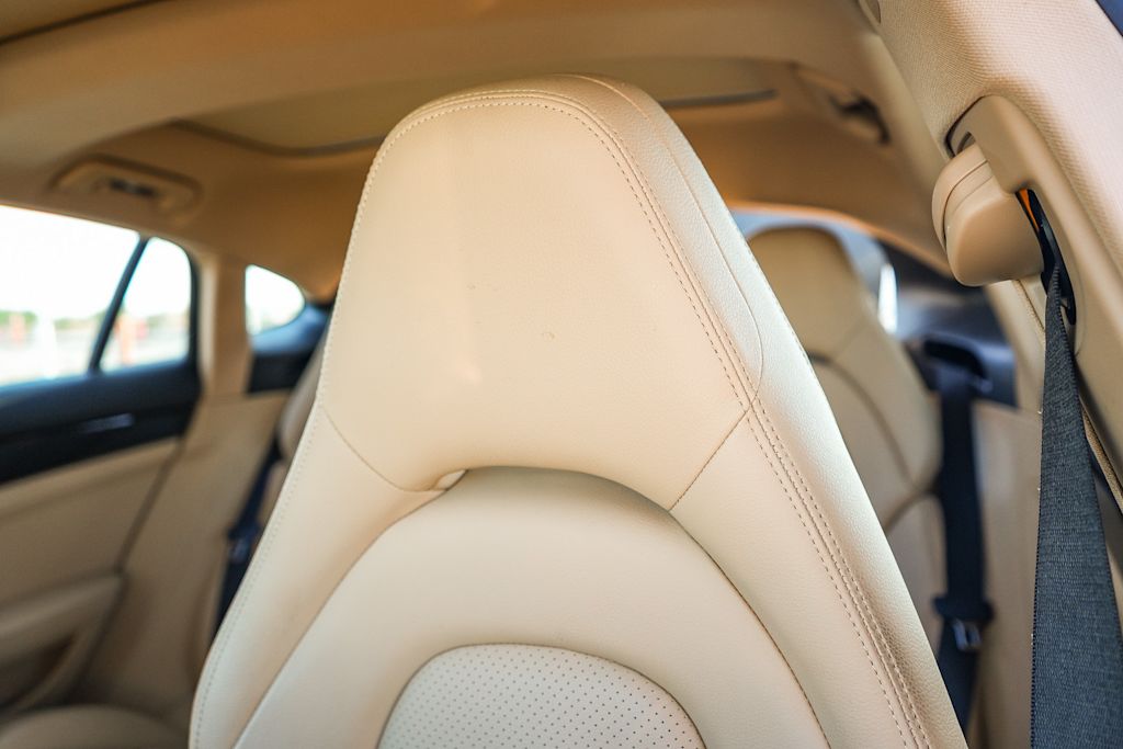 Thumbnail: 2019 Porsche Panamera - 27