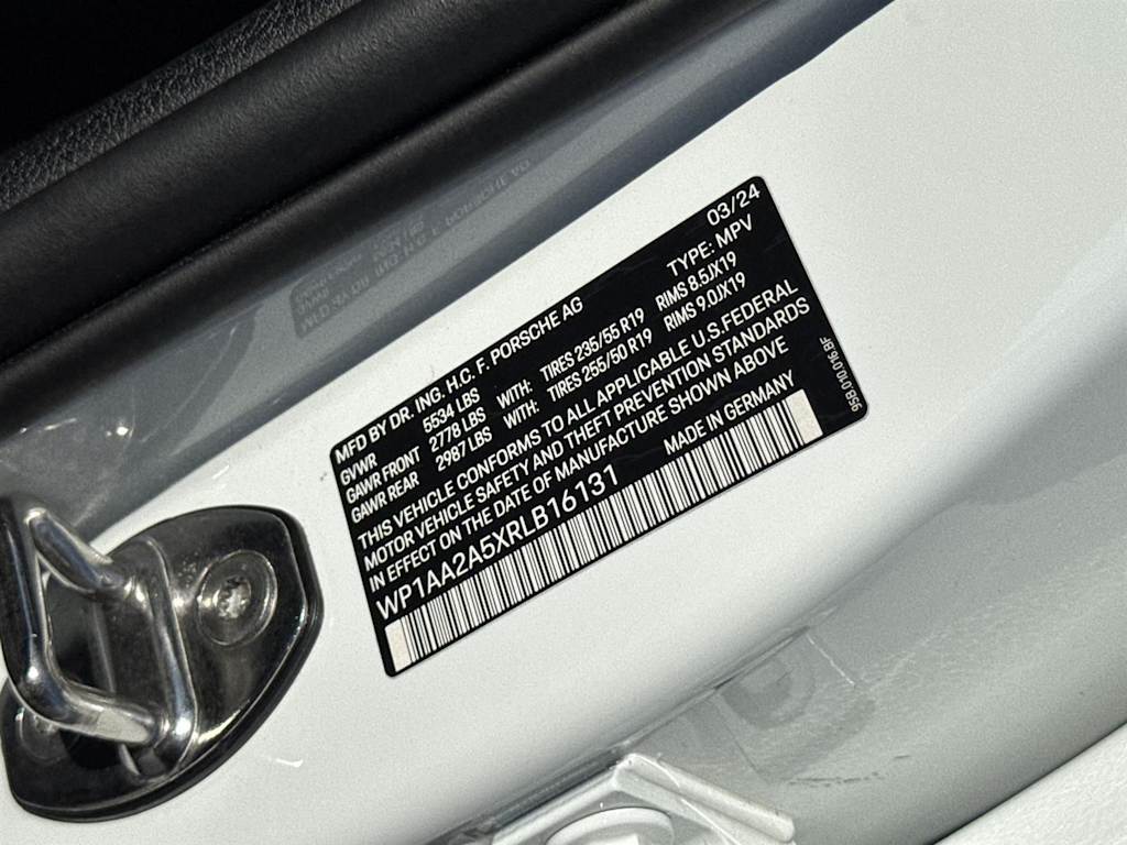 Thumbnail: 2024 Porsche Macan - 17