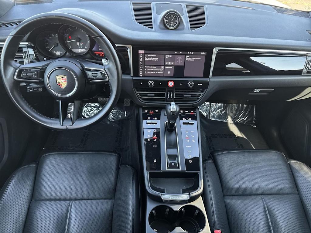 Thumbnail: 2024 Porsche Macan - 2