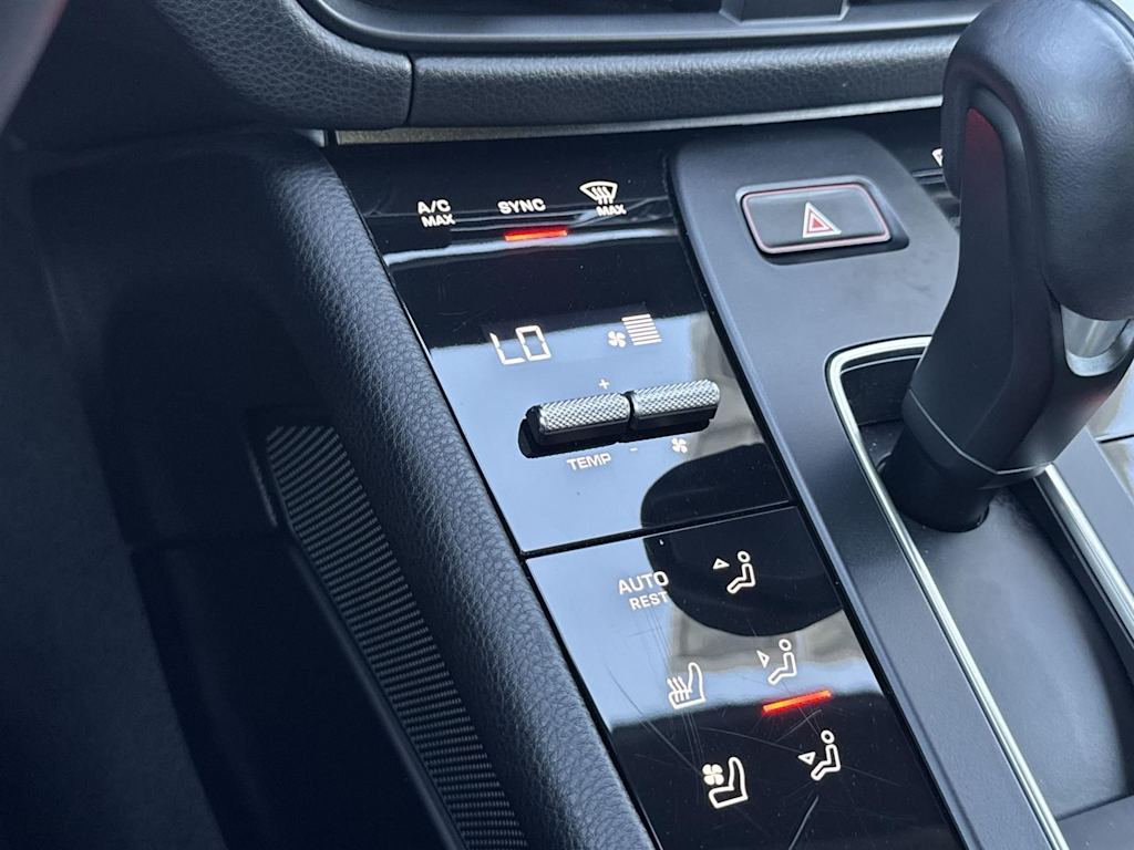 Thumbnail: 2024 Porsche Macan - 14