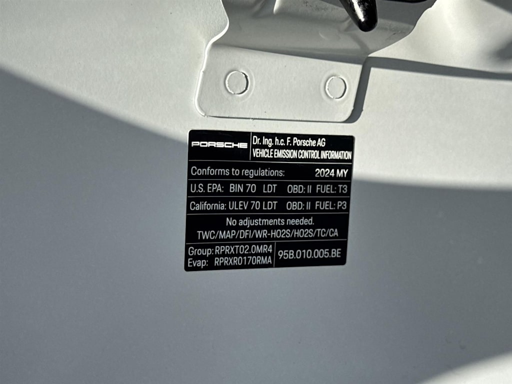 Thumbnail: 2024 Porsche Macan - 37