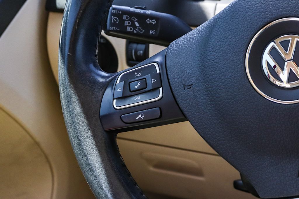 Thumbnail: 2016 Volkswagen Tiguan - 20
