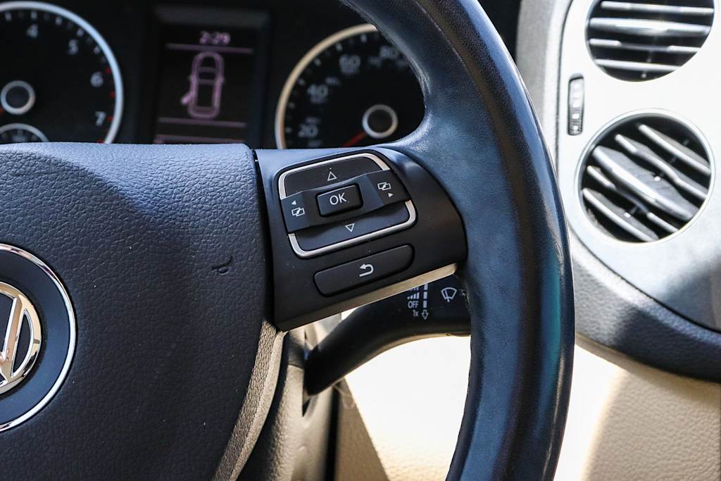 Thumbnail: 2016 Volkswagen Tiguan - 21