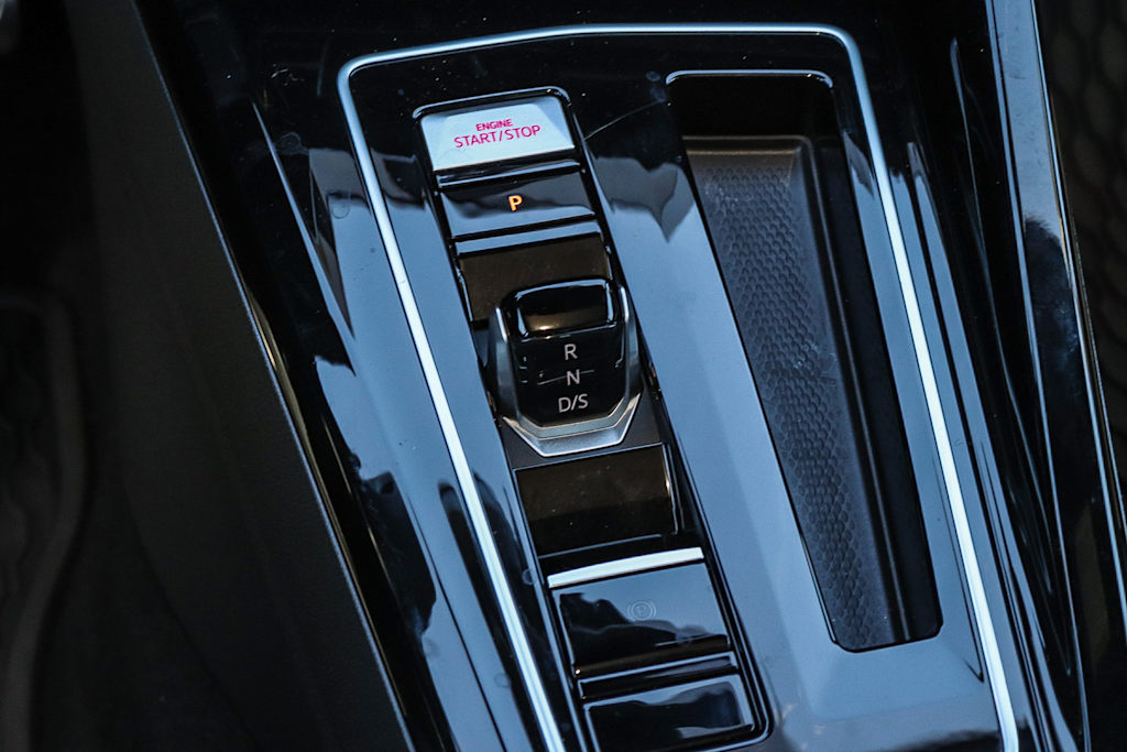 Thumbnail: 2024 Volkswagen Golf - 14