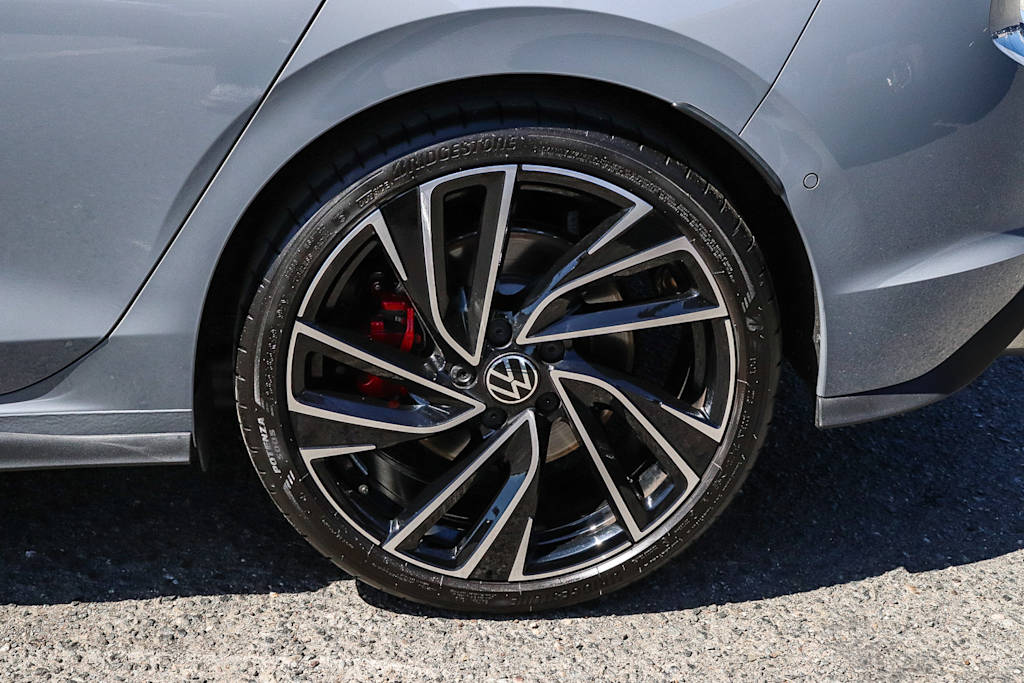 Thumbnail: 2024 Volkswagen Golf - 7