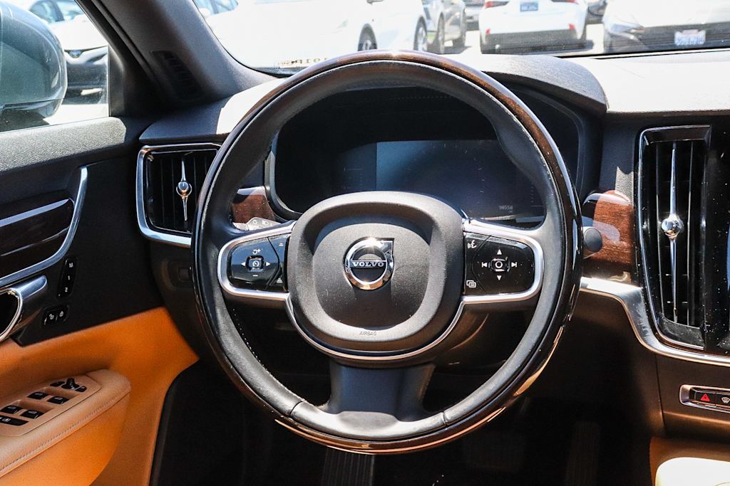 Thumbnail: 2017 Volvo S90 - 8