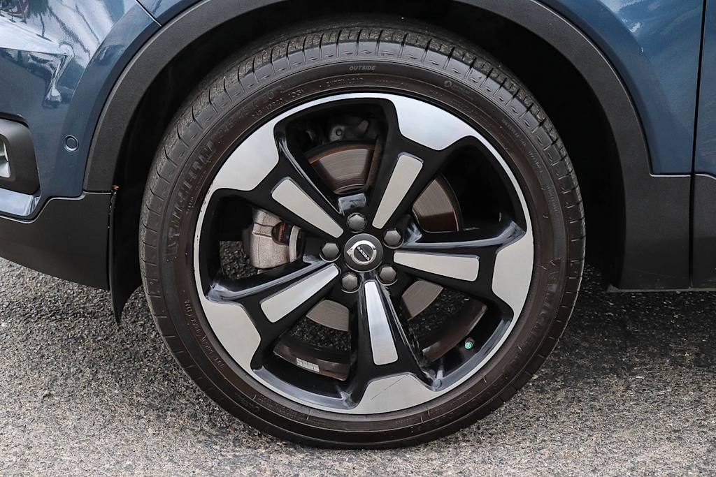 Thumbnail: 2019 Volvo XC40 - 22
