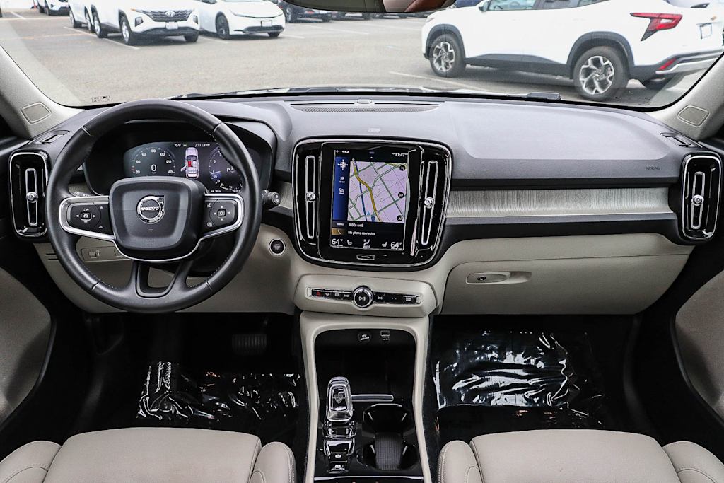 Thumbnail: 2019 Volvo XC40 - 2