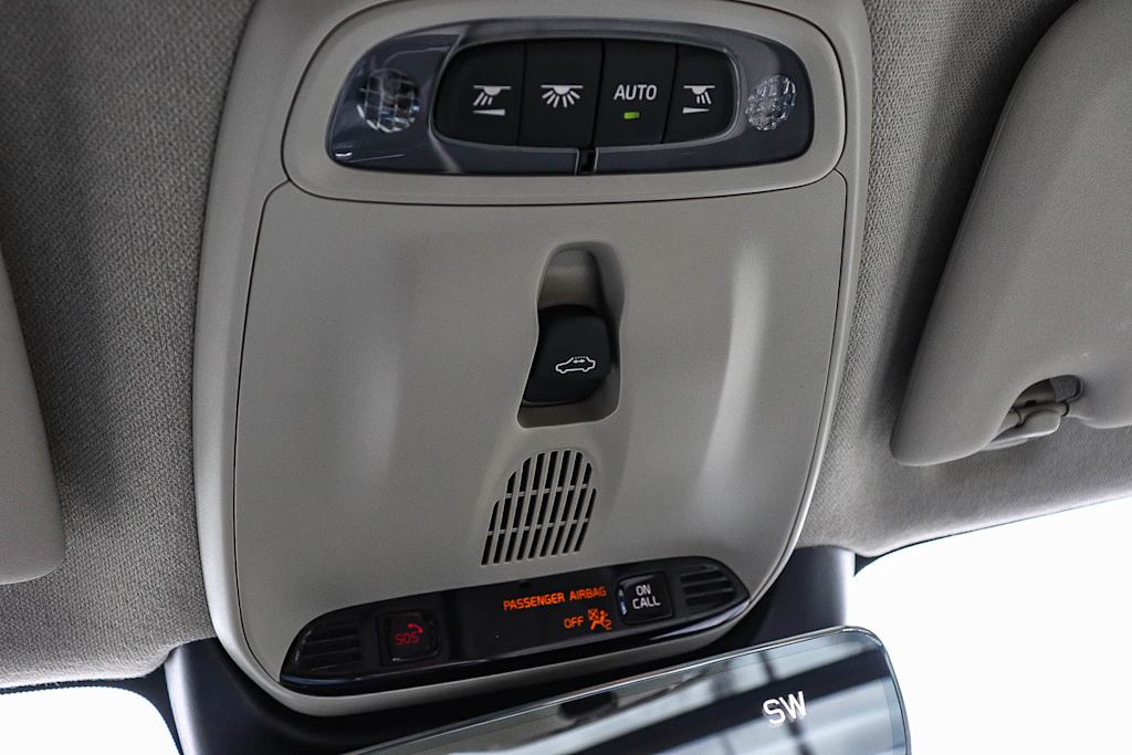 Thumbnail: 2019 Volvo XC40 - 29