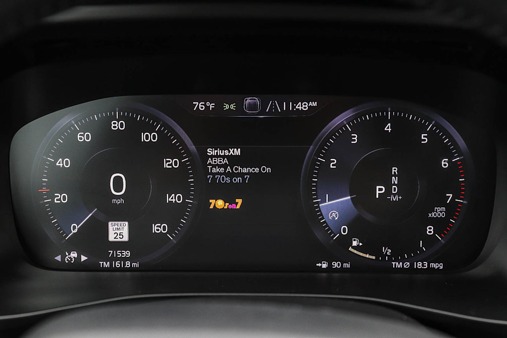Thumbnail: 2019 Volvo XC40 - 14