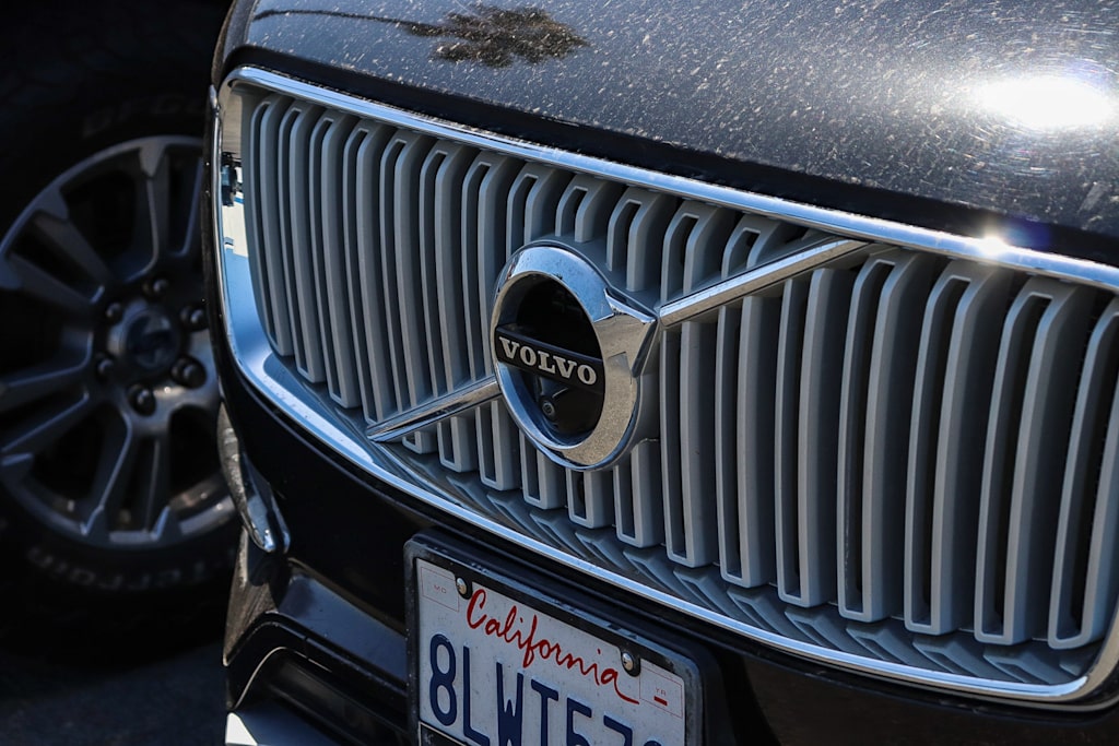 Thumbnail: 2019 Volvo XC90 - 4