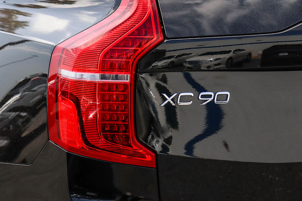 Thumbnail: 2019 Volvo XC90 - 20