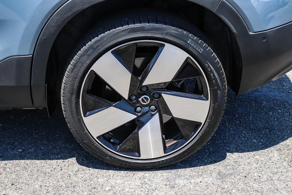 Thumbnail: 2023 Volvo C40 - 7
