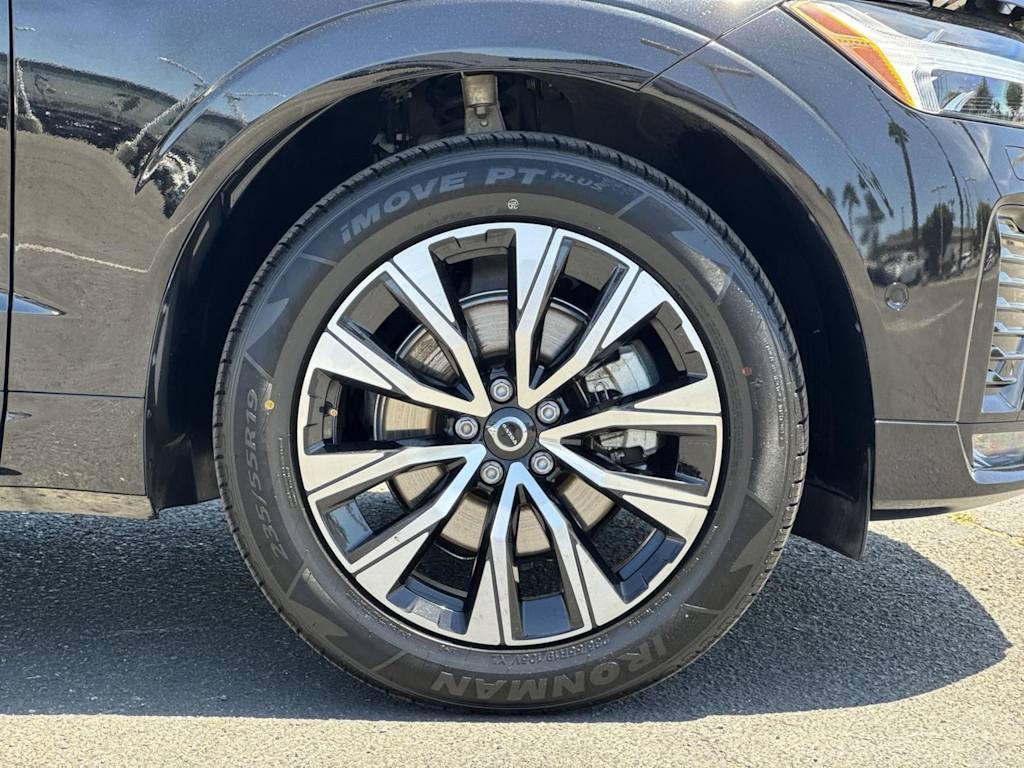 Thumbnail: 2023 Volvo XC60 - 7