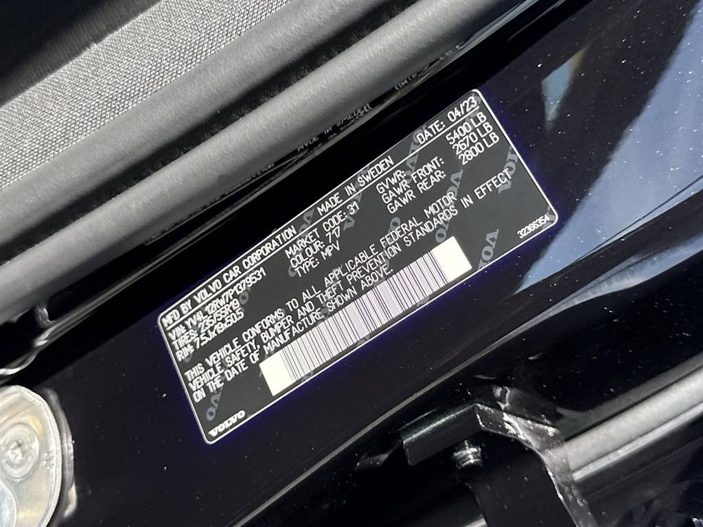 Thumbnail: 2023 Volvo XC60 - 17