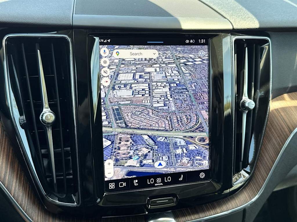 Thumbnail: 2023 Volvo XC60 - 13