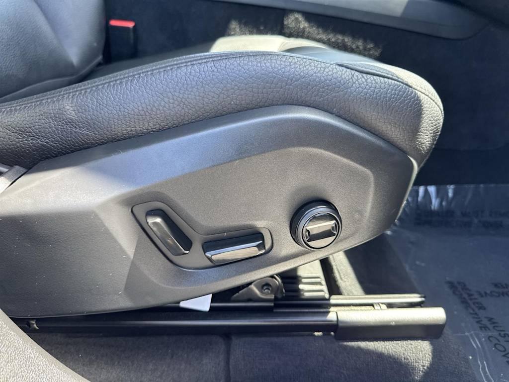 Thumbnail: 2023 Volvo XC60 - 35