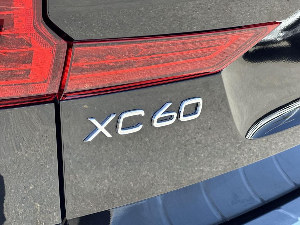 Thumbnail: 2023 Volvo XC60 - 6