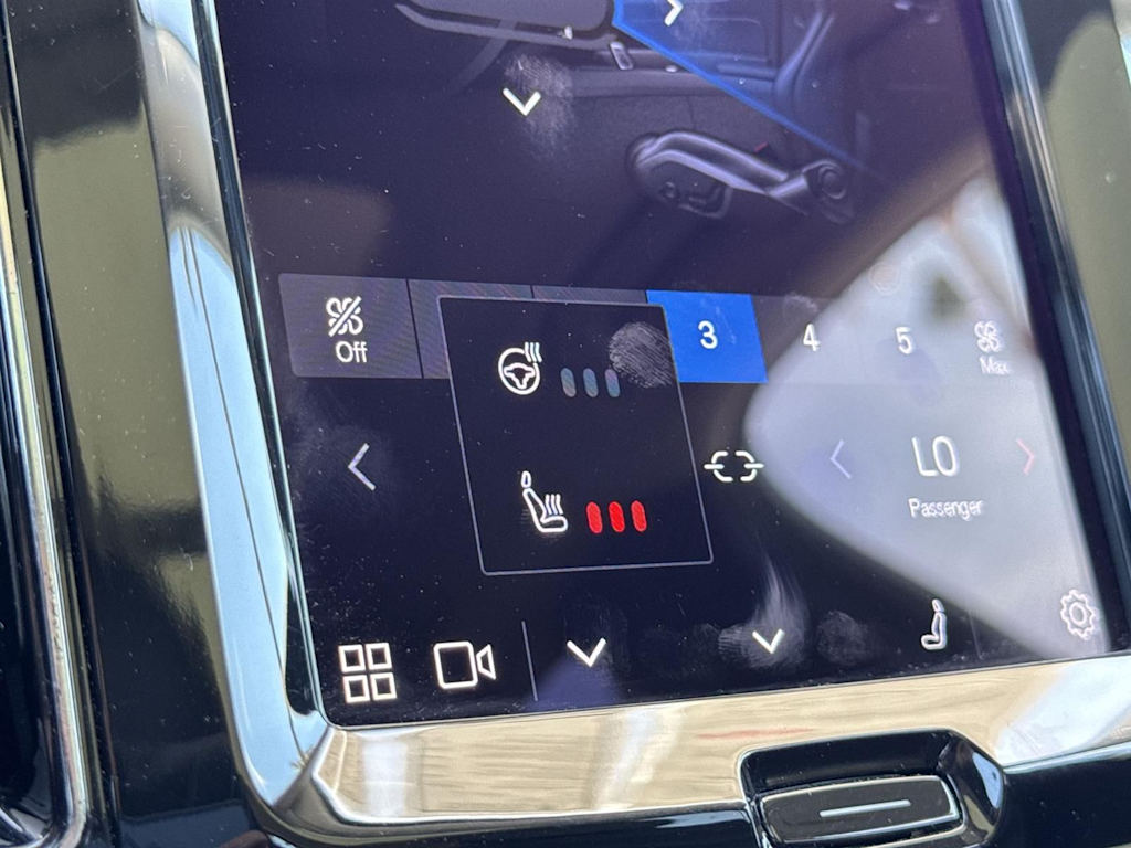 Thumbnail: 2023 Volvo XC60 - 26