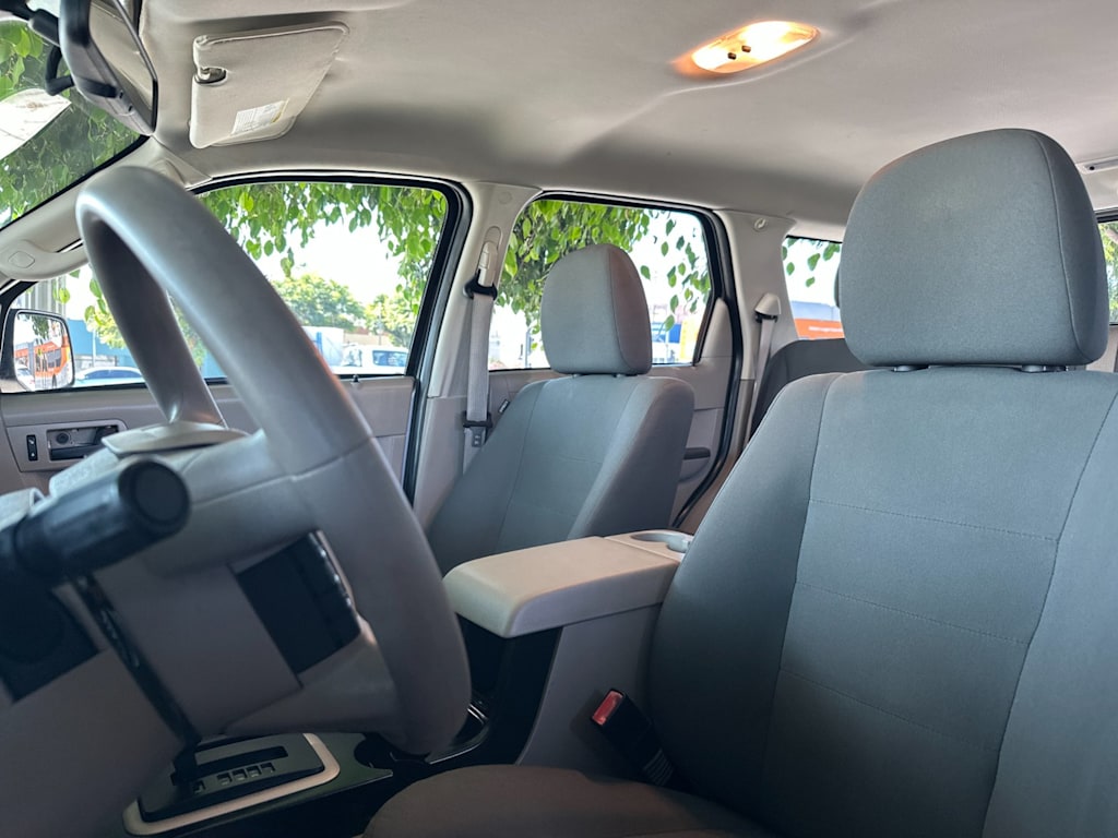 Thumbnail: 2012 Ford Escape - 10