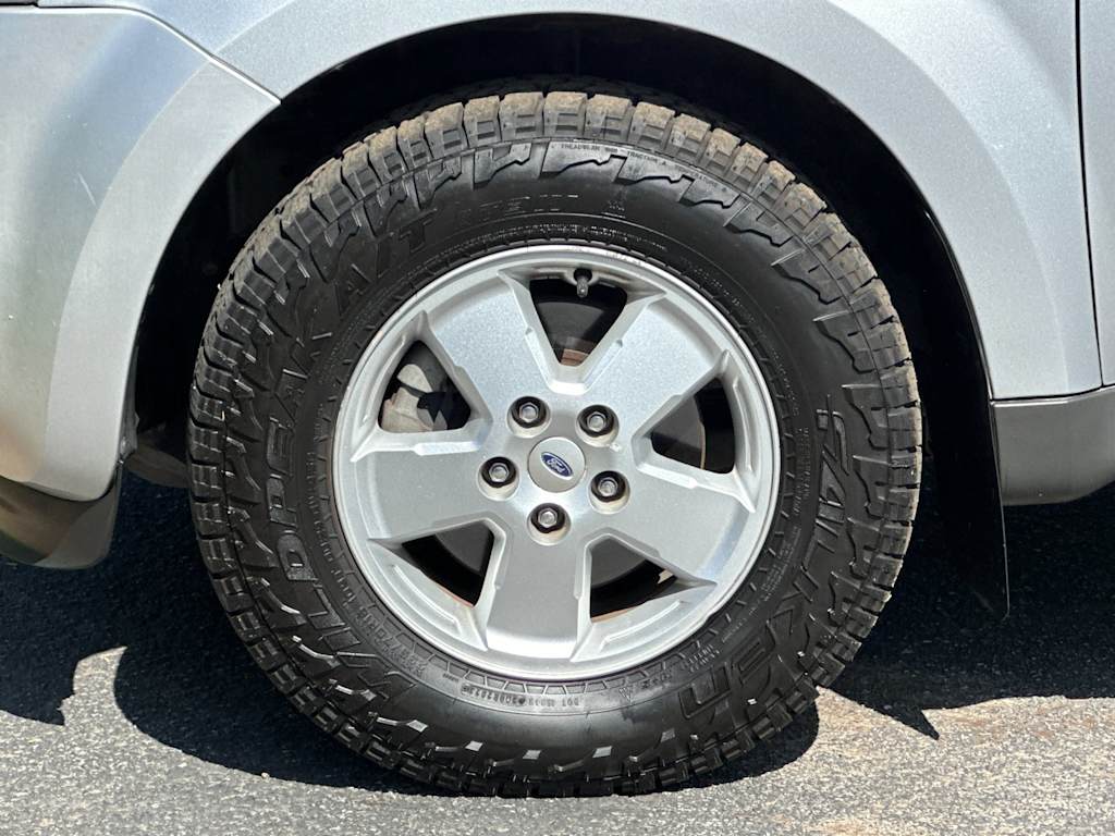 Thumbnail: 2012 Ford Escape - 7