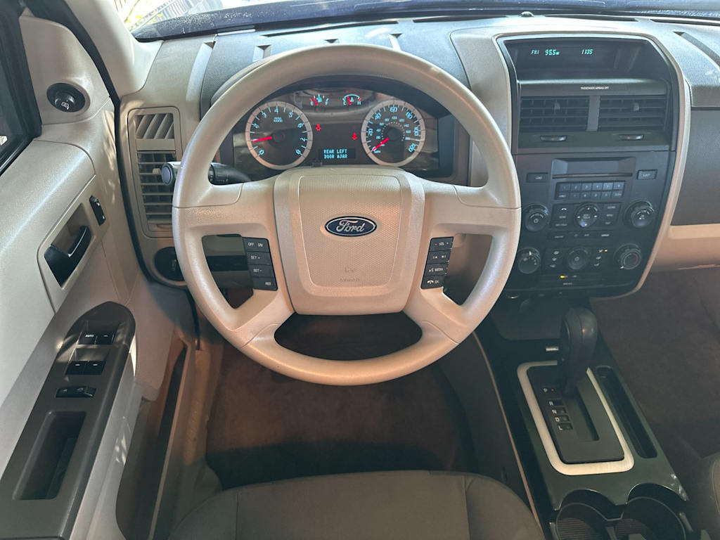 Thumbnail: 2012 Ford Escape - 8