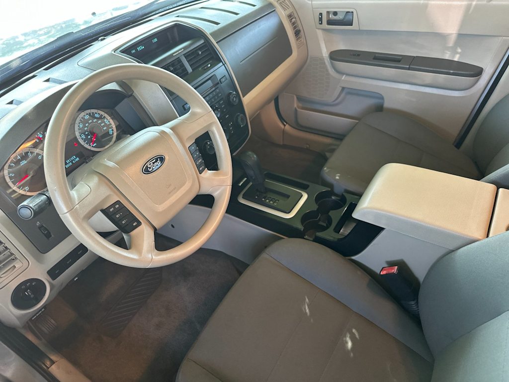 Thumbnail: 2012 Ford Escape - 9