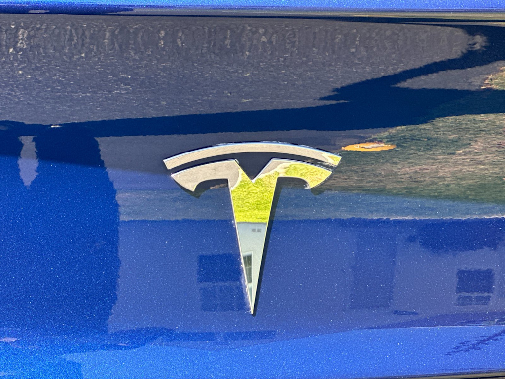 Thumbnail: 2020 Tesla Model 3 - 7