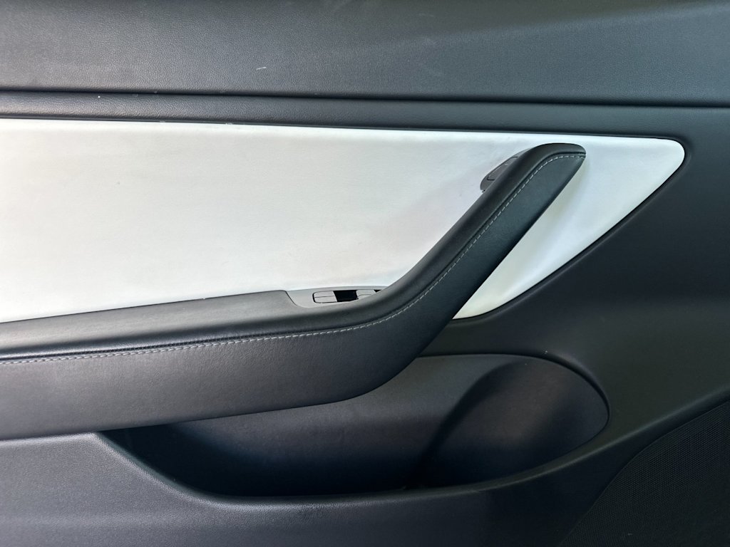 Thumbnail: 2020 Tesla Model 3 - 19