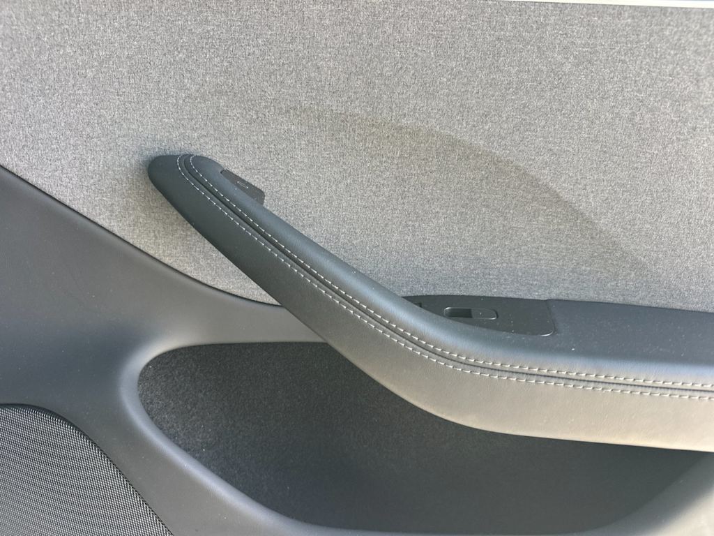 Thumbnail: 2024 Tesla Model 3 - 21
