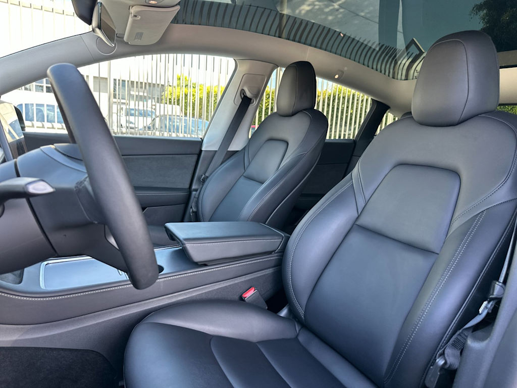 Thumbnail: 2022 Tesla Model Y - 10