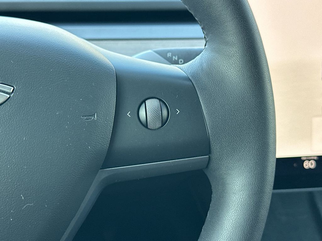 Thumbnail: 2022 Tesla Model Y - 29