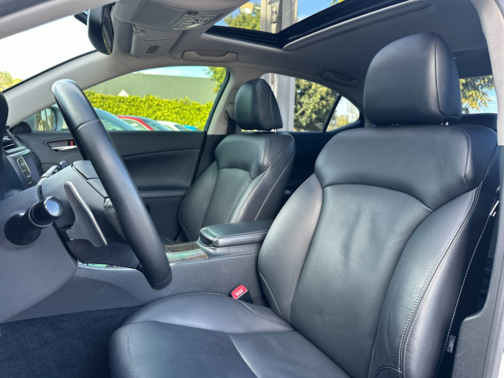Thumbnail: 2010 Lexus IS - 9