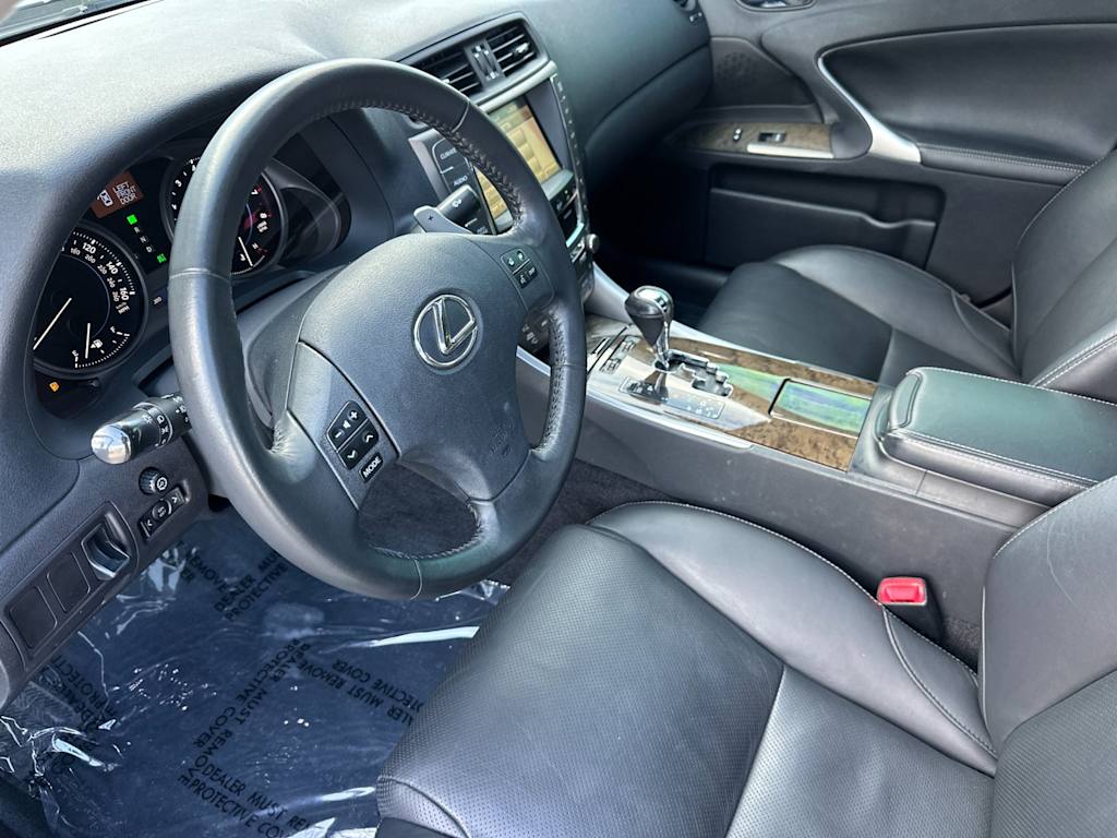 Thumbnail: 2010 Lexus IS - 2