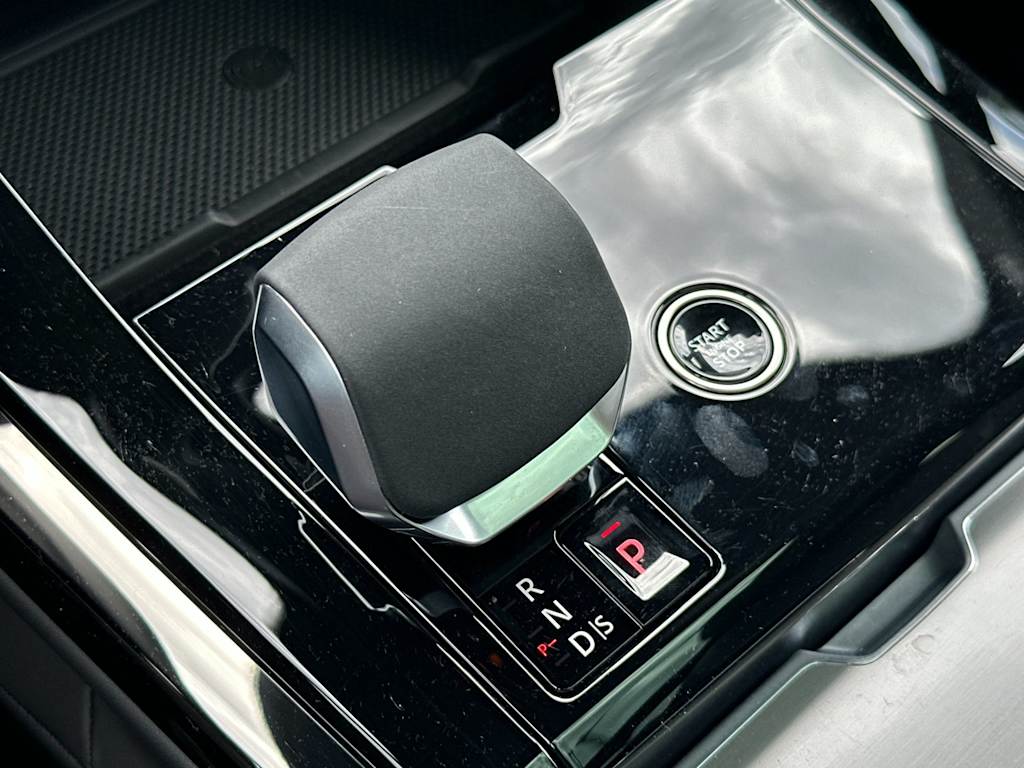 Thumbnail: 2025 Land Rover Range Rover Sport - 7