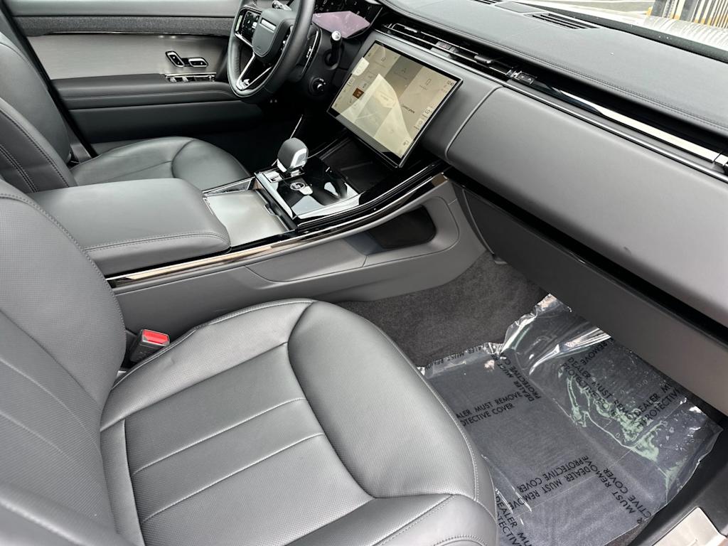 Thumbnail: 2025 Land Rover Range Rover Sport - 13