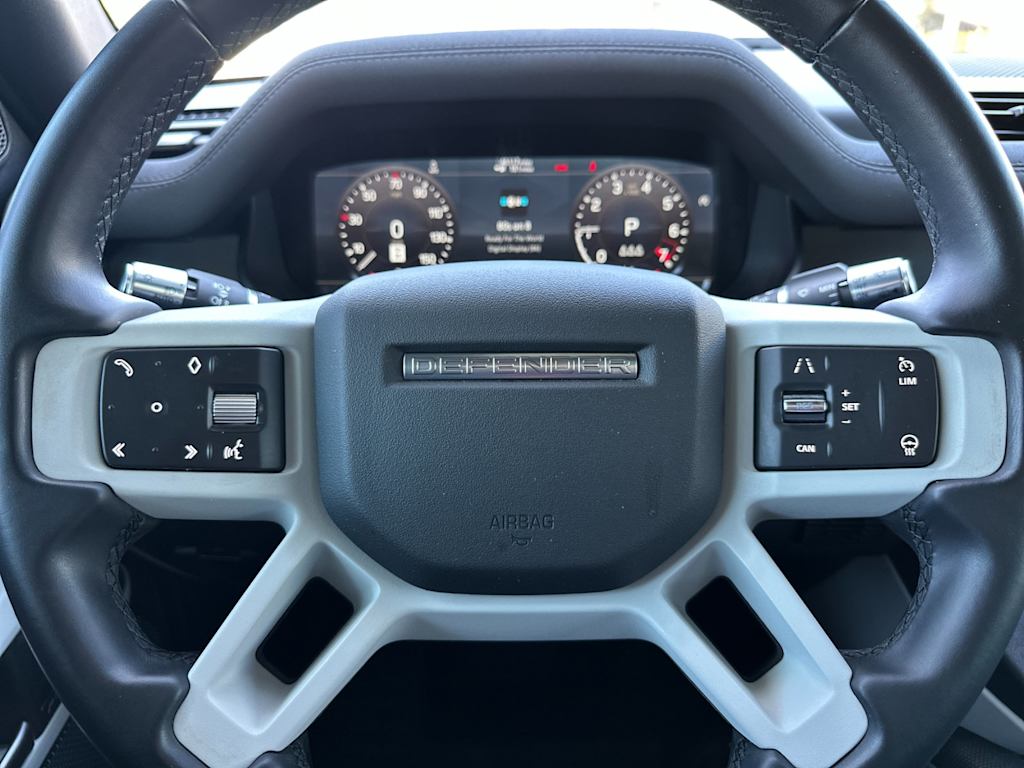 Thumbnail: 2022 Land Rover Defender - 27