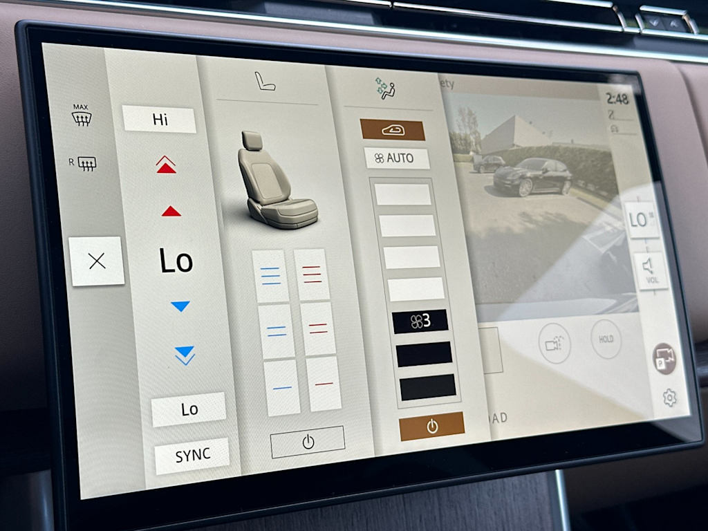 Thumbnail: 2025 Land Rover Range Rover - 27